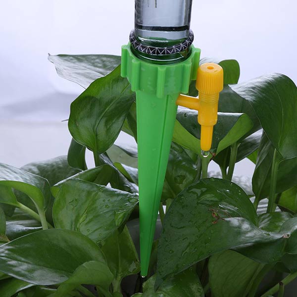 Čepki za samodejno zalivanje (12 + 12 gratis) slider